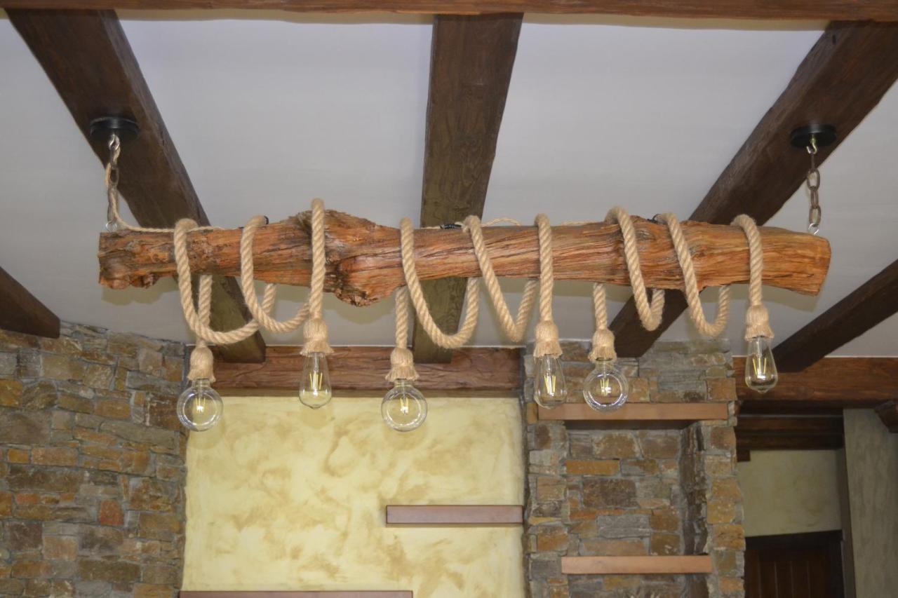 El Capricho De Los Carrascos Juarros de Voltoya Exteriör bild
