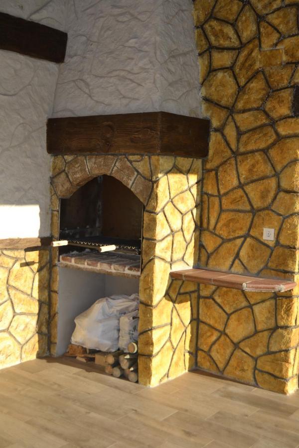 El Capricho De Los Carrascos Juarros de Voltoya Exteriör bild