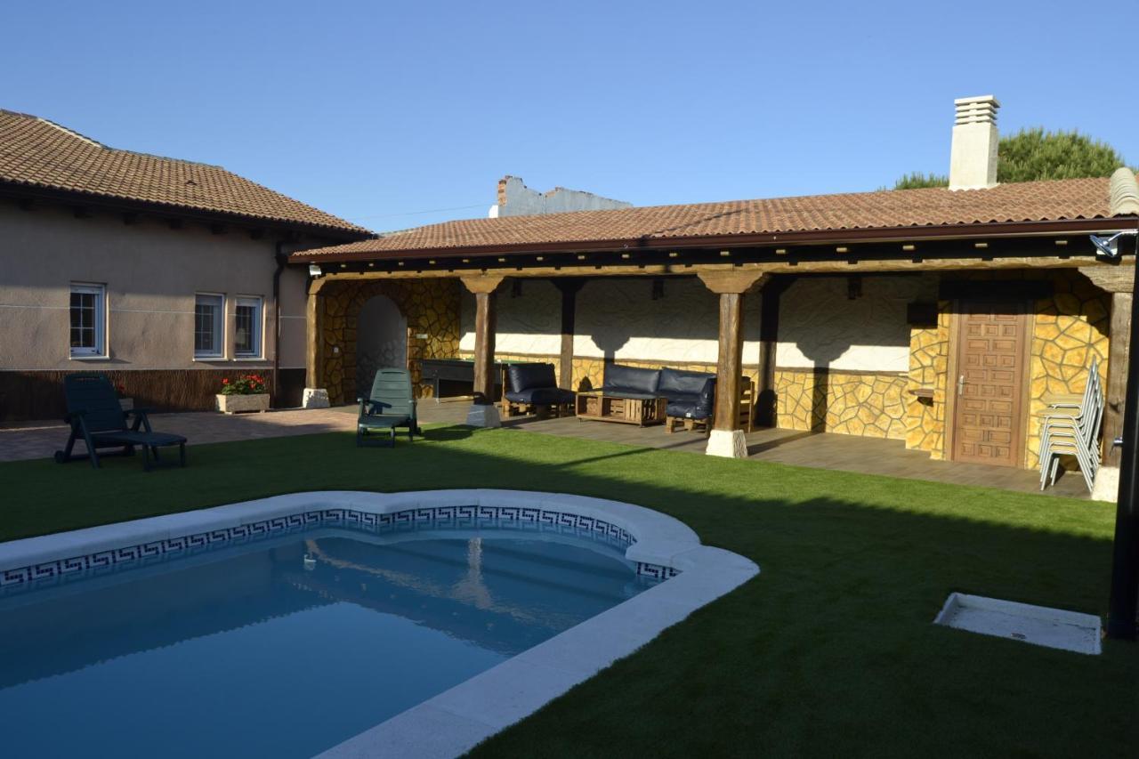 El Capricho De Los Carrascos Juarros de Voltoya Exteriör bild